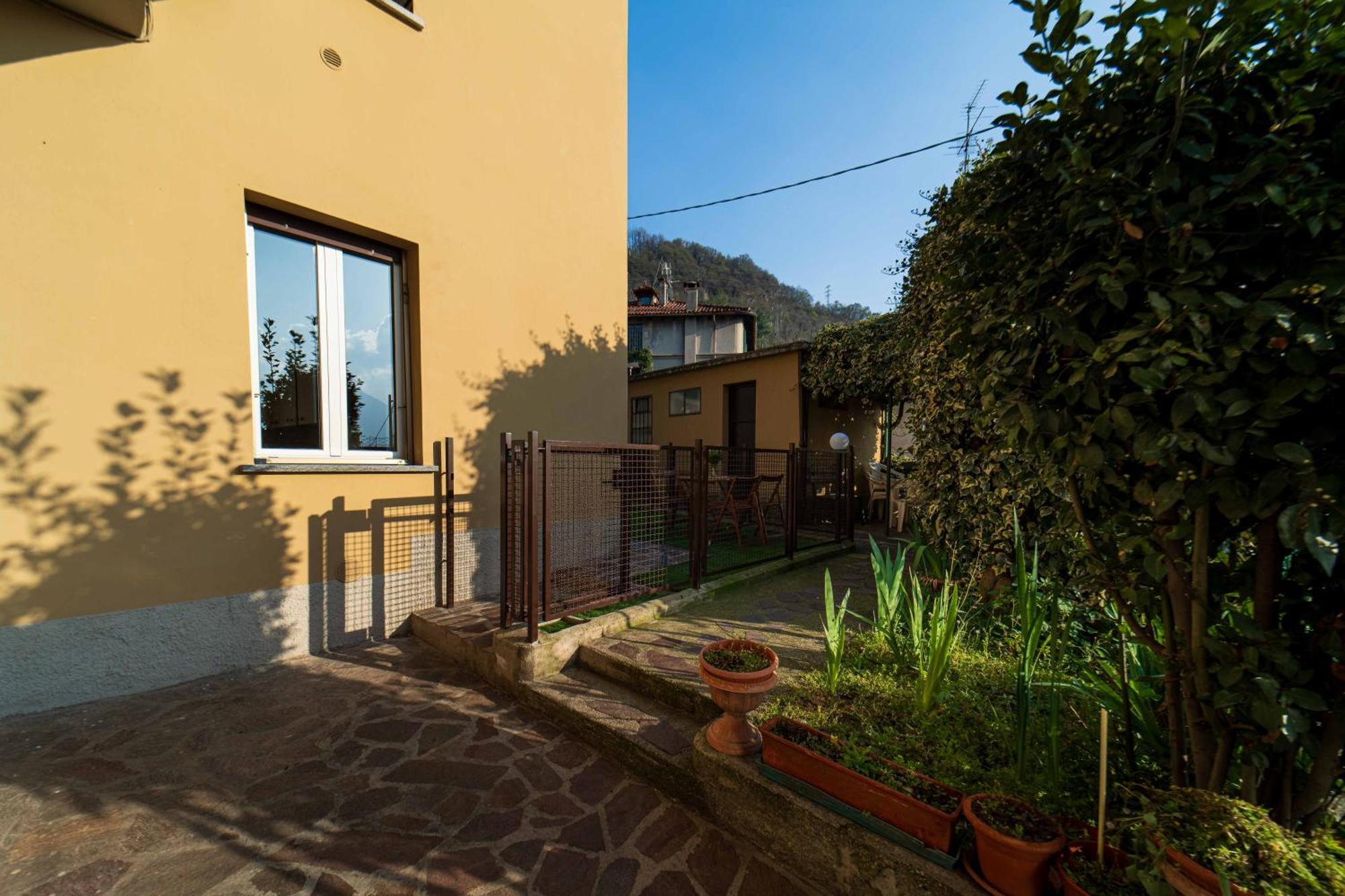 Moonlight - Lecco Getaway Apartment Exterior photo