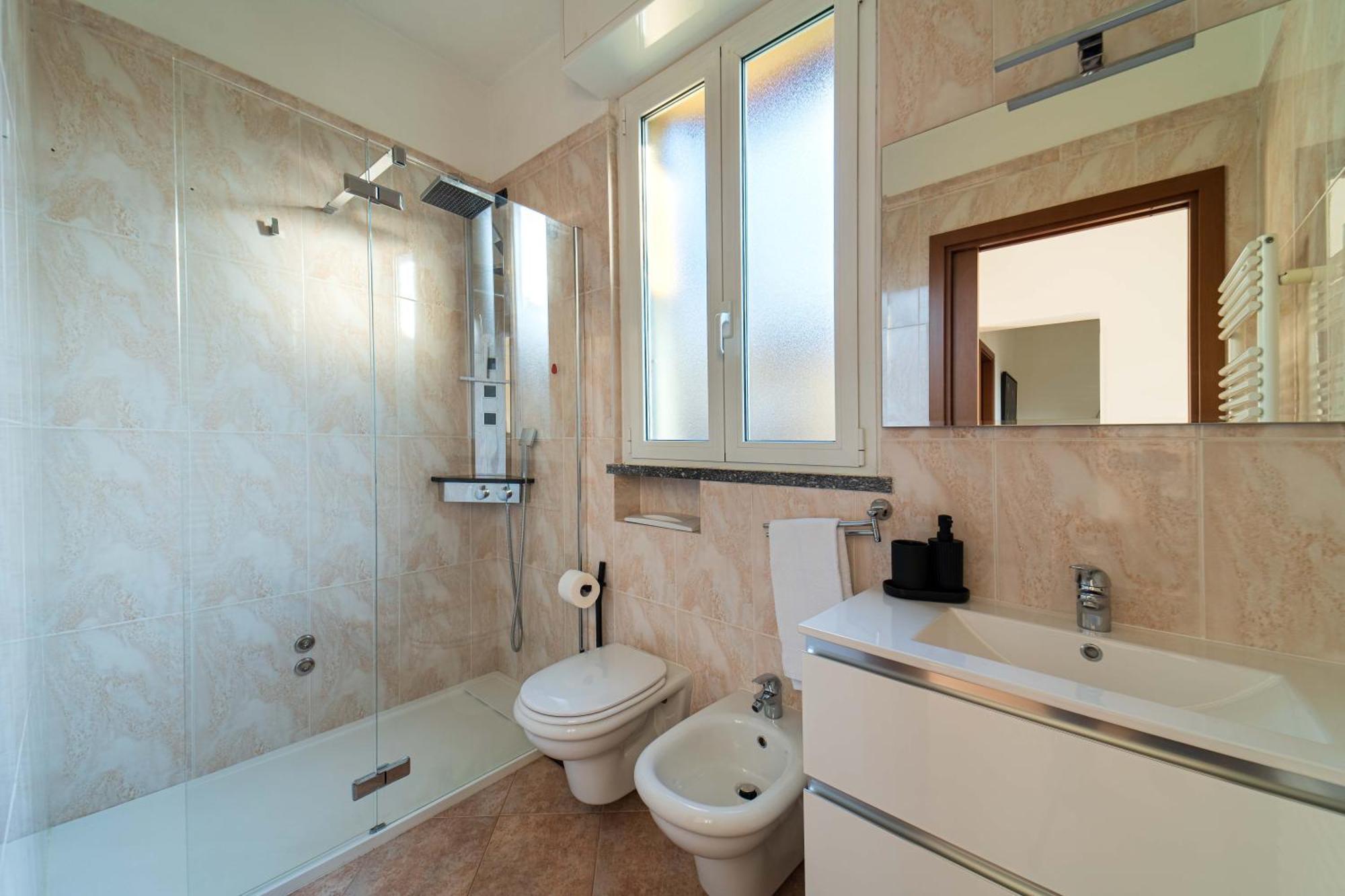 Moonlight - Lecco Getaway Apartment Exterior photo