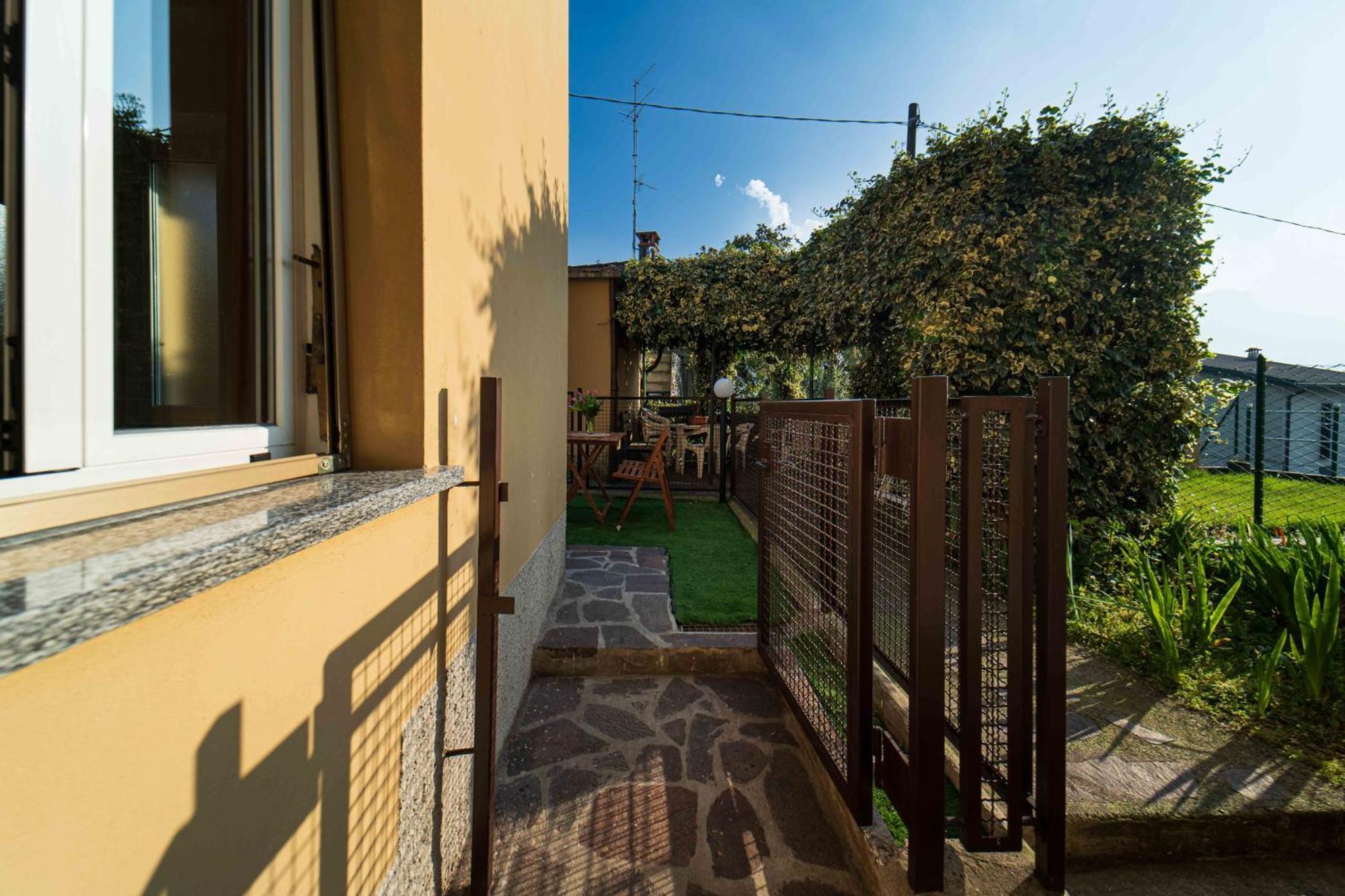 Moonlight - Lecco Getaway Apartment Exterior photo
